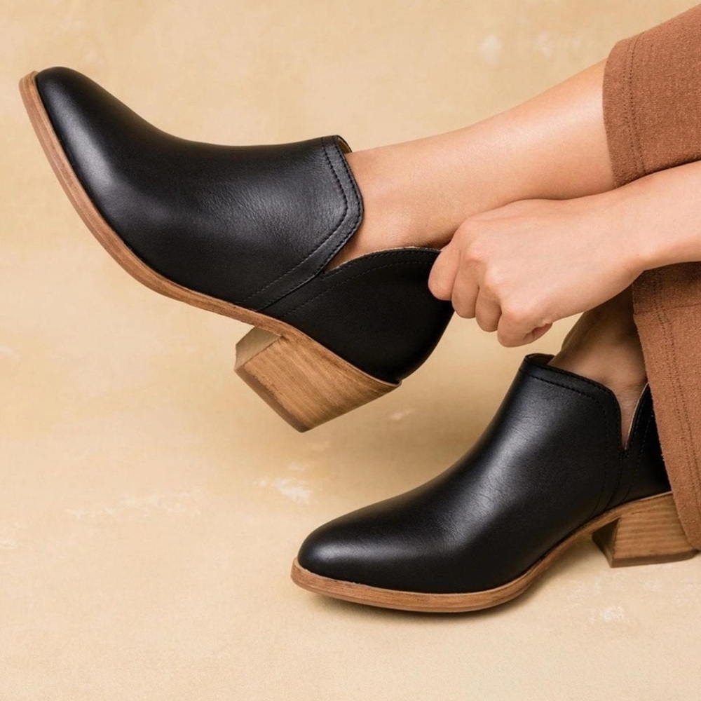 Nisolo Women’s Mia Everyday Ankle Boots - Black Leather - US 8